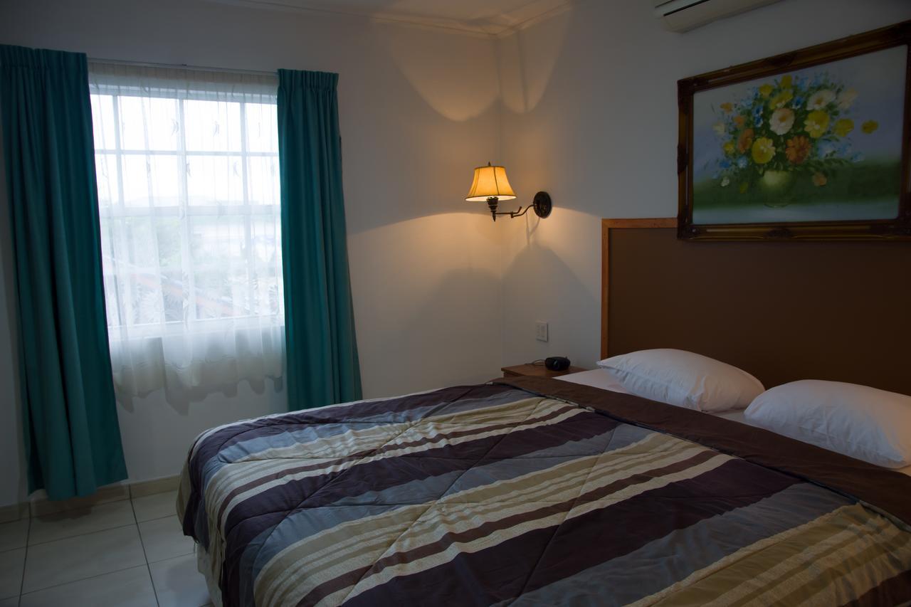 Hotel North Resort Парамарибо Екстериор снимка