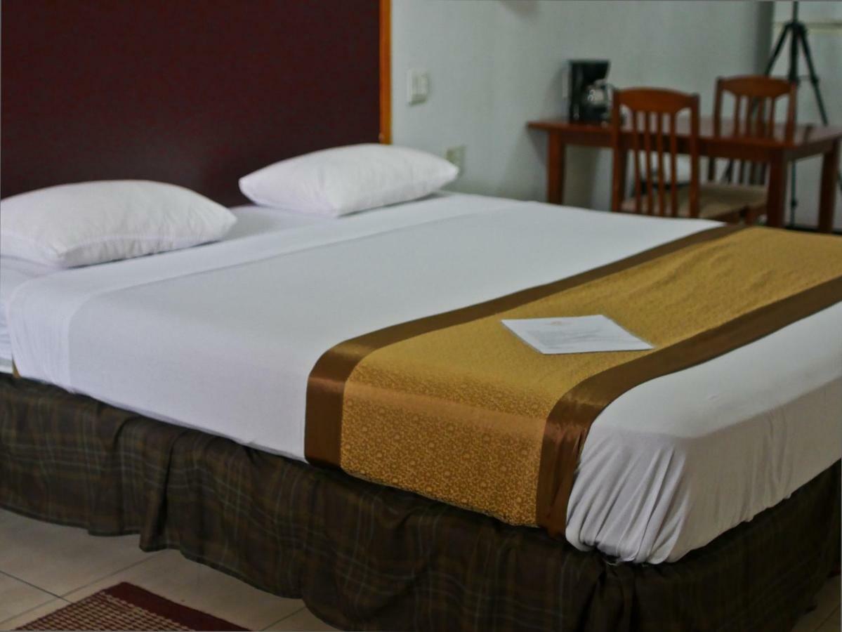 Hotel North Resort Парамарибо Екстериор снимка